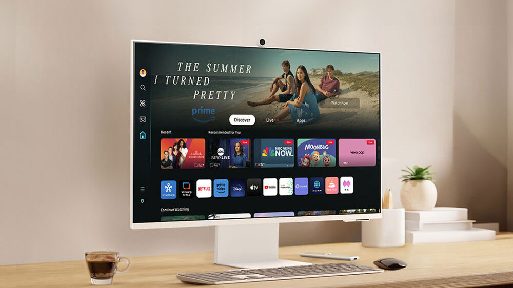Samsung M80D 32" 4K HDR Smart Monitor with Webcam
