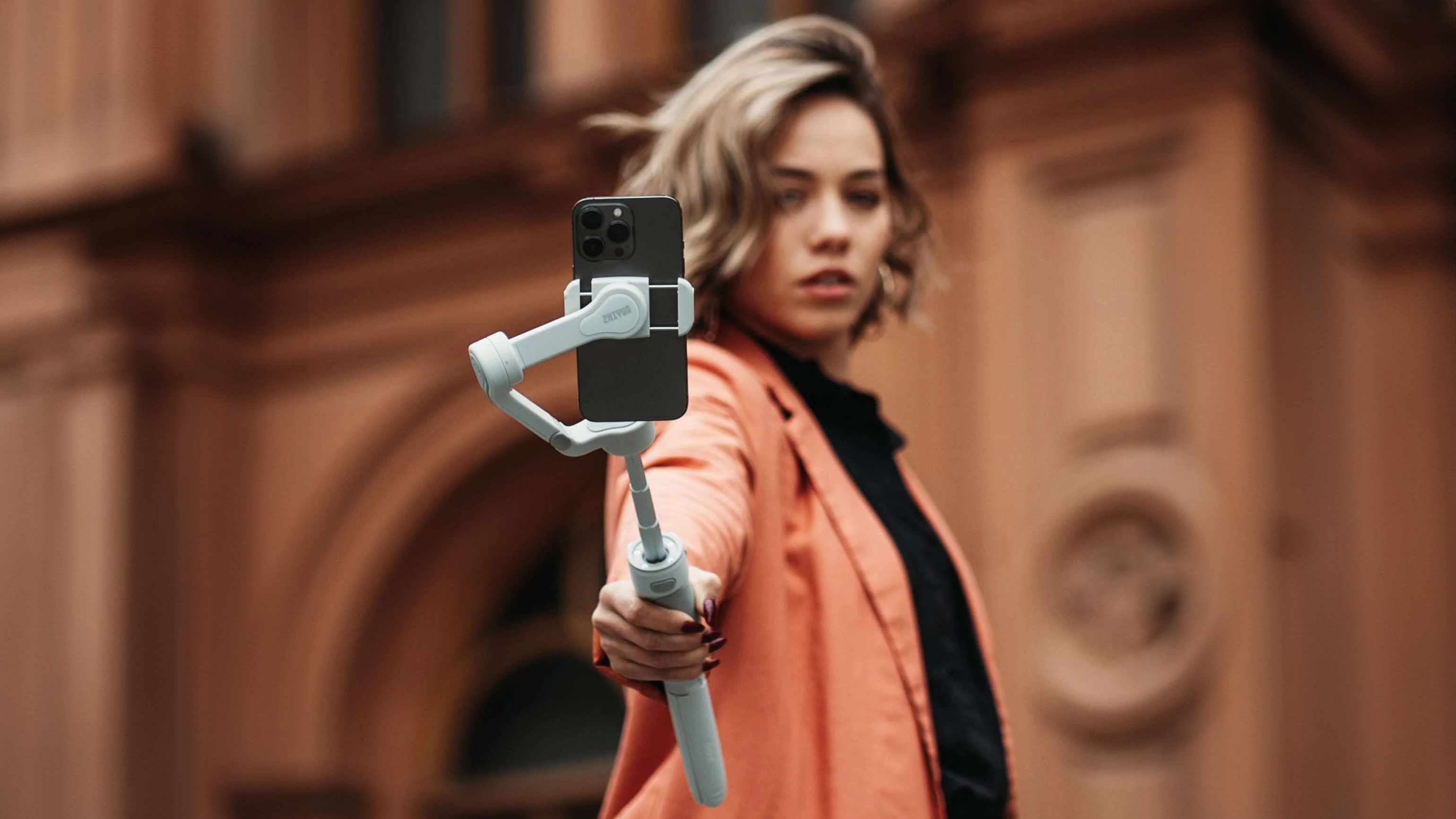 Zhiyun Smooth-Q4