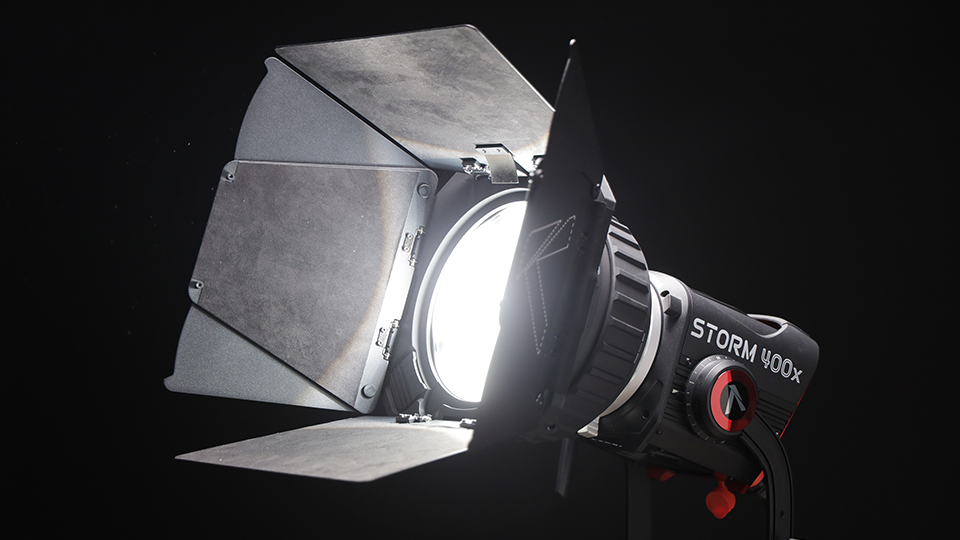 Aputure STORM 400x Bi-Color LED Monolight (V-Mount)