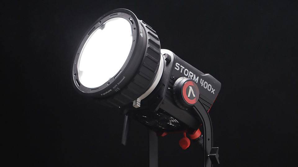 Aputure STORM 400x Bi-Color LED Monolight (Gold Mount)