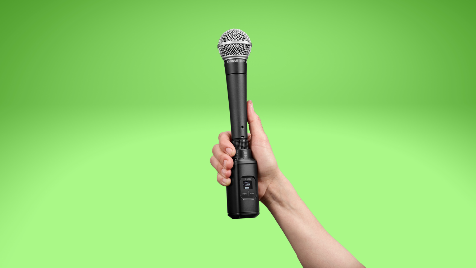 Shure SLXD3 is ideal as an interview microphone