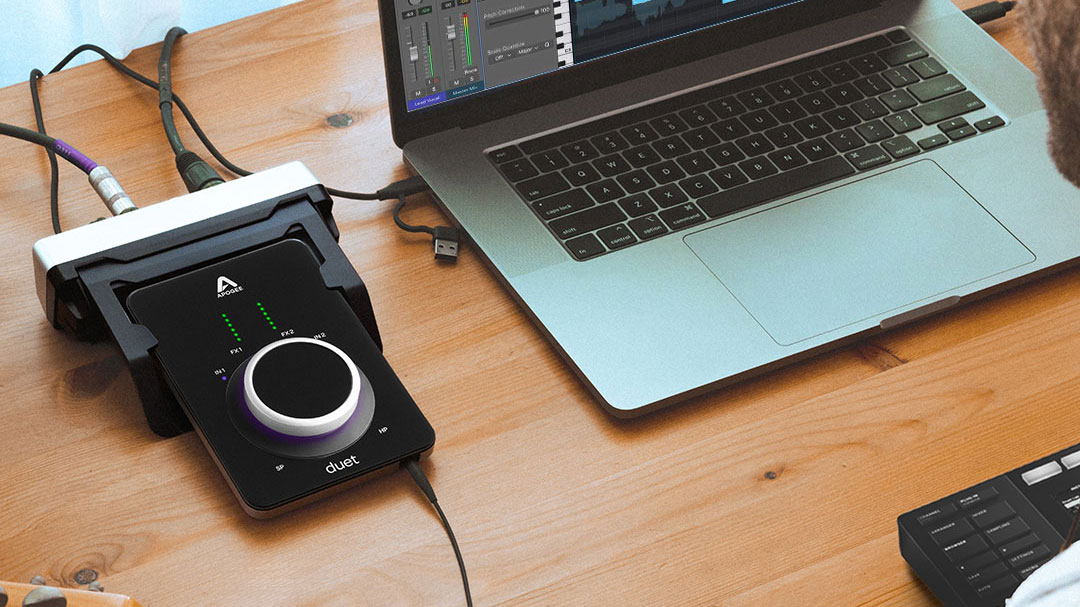 Apogee Electronics Duet 3 Ultracompact 2x4 USB Type-C Audio Interface Kit with Desktop Dock