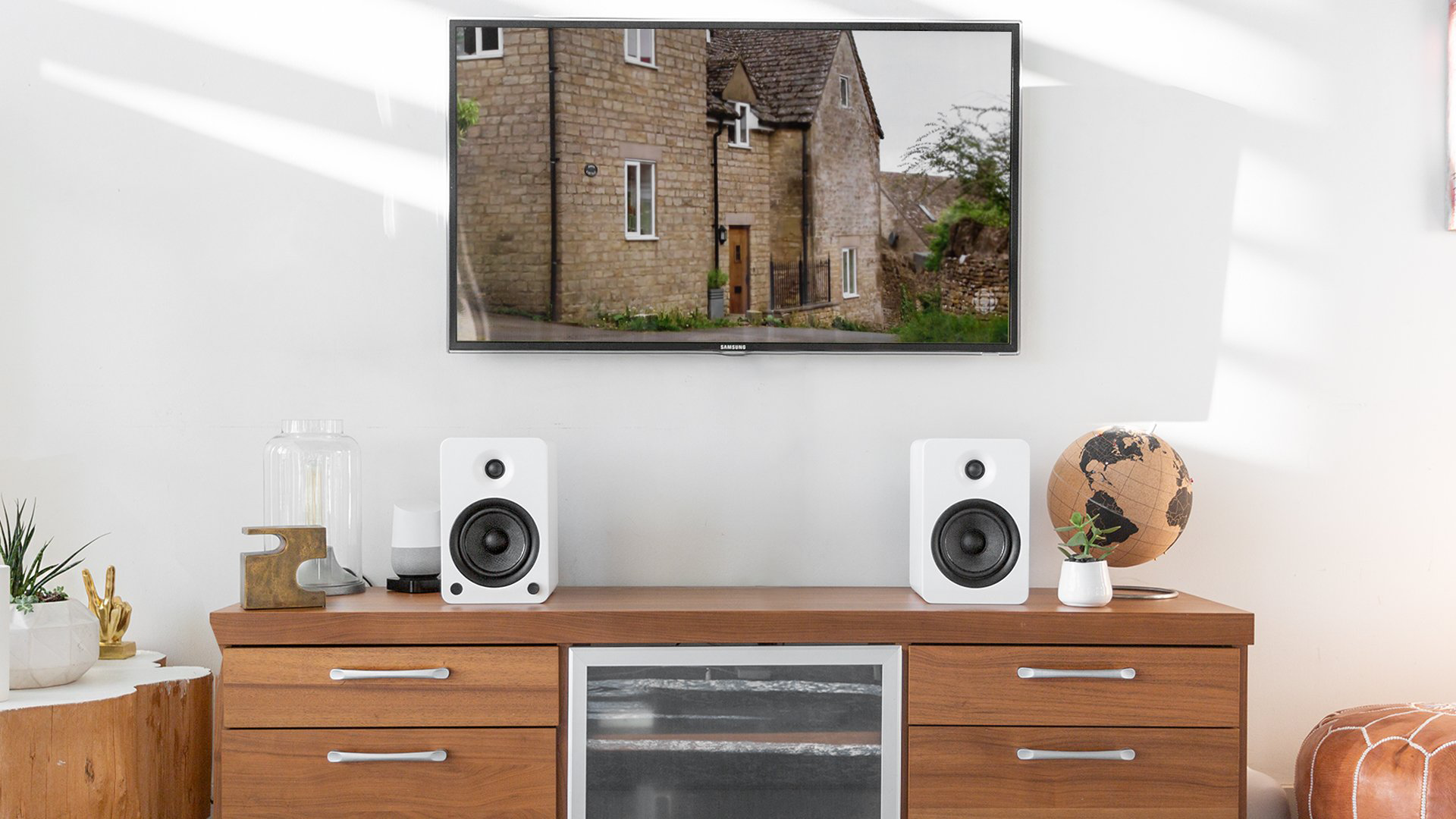 Kanto Living YU6 2-Way Powered Bookshelf Speakers