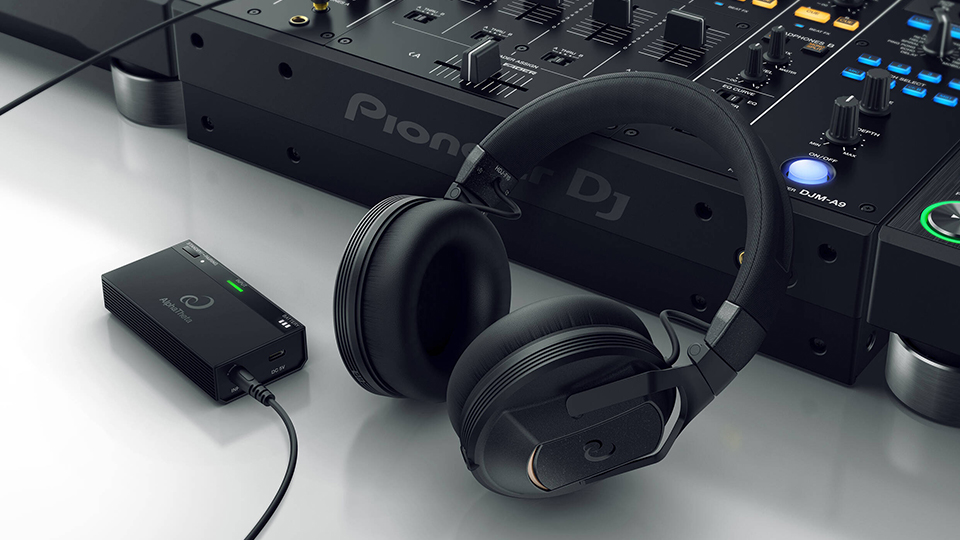AlphaTheta HDJ-F10-TX Professional Wireless DJ Headphones with Transmitter