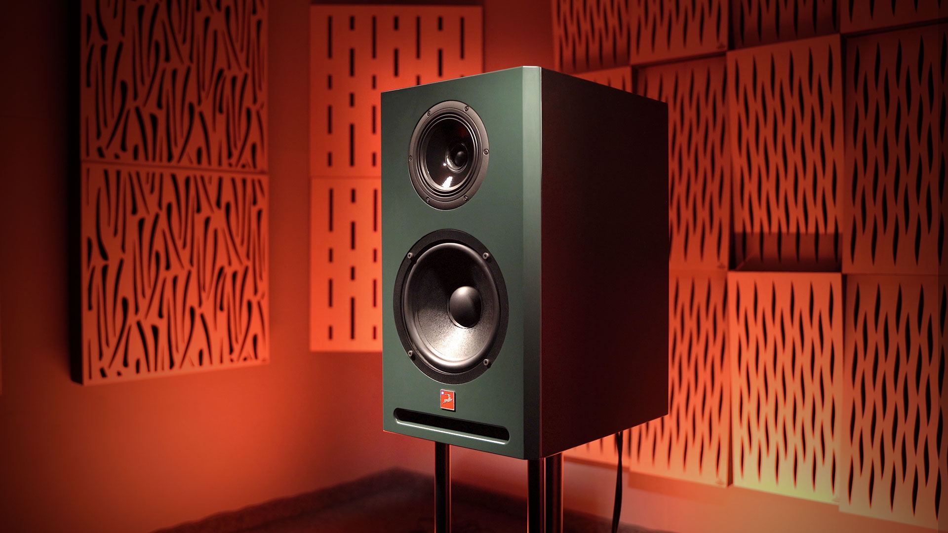 Antelope Atlas i8 3-Way Isobaric Active Studio Monitor