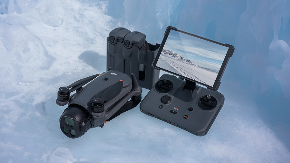 DJI Mavic 4 Pro Drone with 512GB Creator Combo