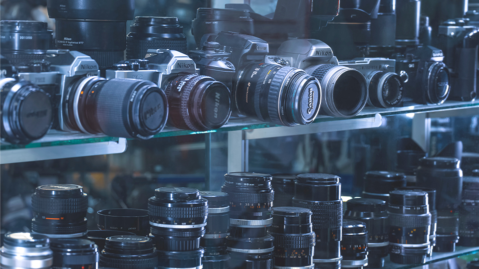 DSLRs &amp; Other&nbsp;Discontinueds Used Cameras and Lenses