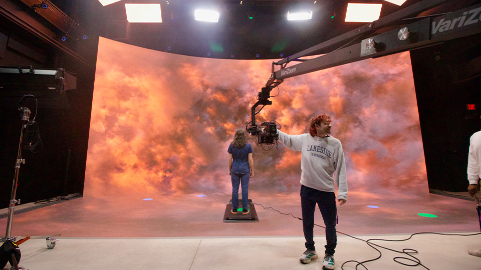 disguise rx III Render Engine Server real time scenes in virtual production