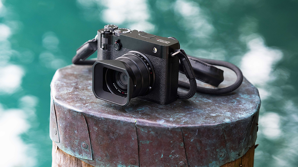 FUJIFILM GFX100RF Medium Format Camera Black
