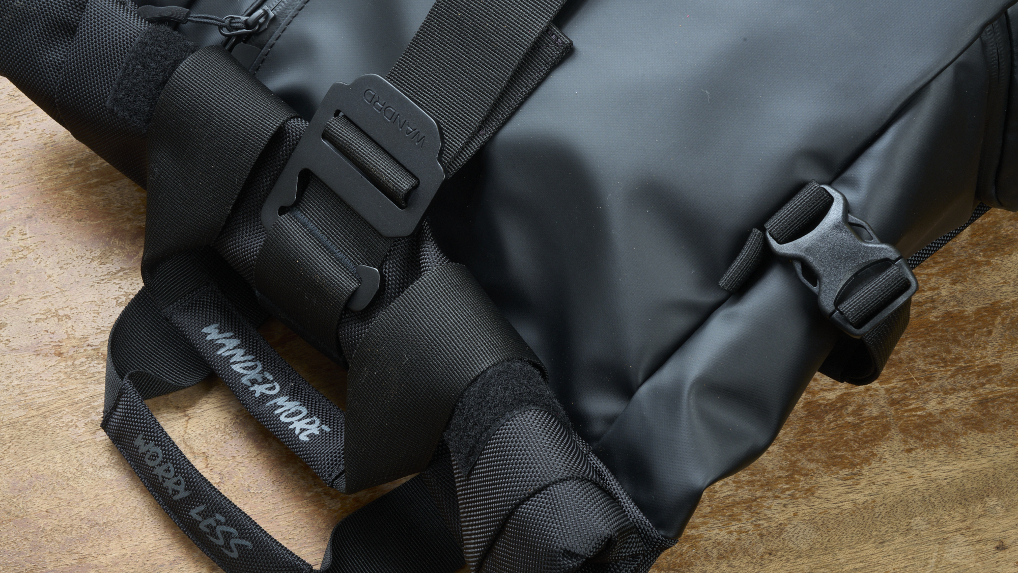 The PRVKE v2 features a weather-resistant roll top closure