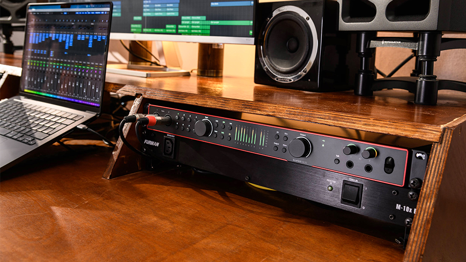 Focusrite Scarlett 18i20 USB C Audio MIDI Interface