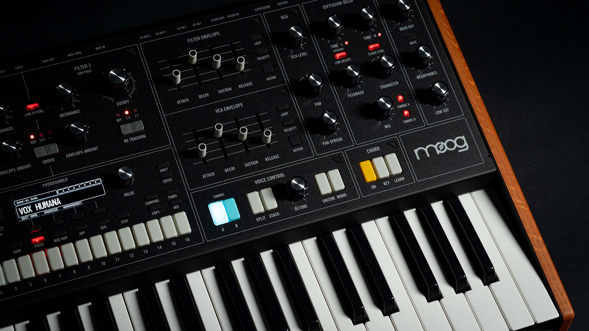 Moog Muse 8-Voice Analog Bi-Timbral Polyphonic Synthesizer Moog Muse 8-Voice Analog Bi-Timbral Polyphonic Synthesizer