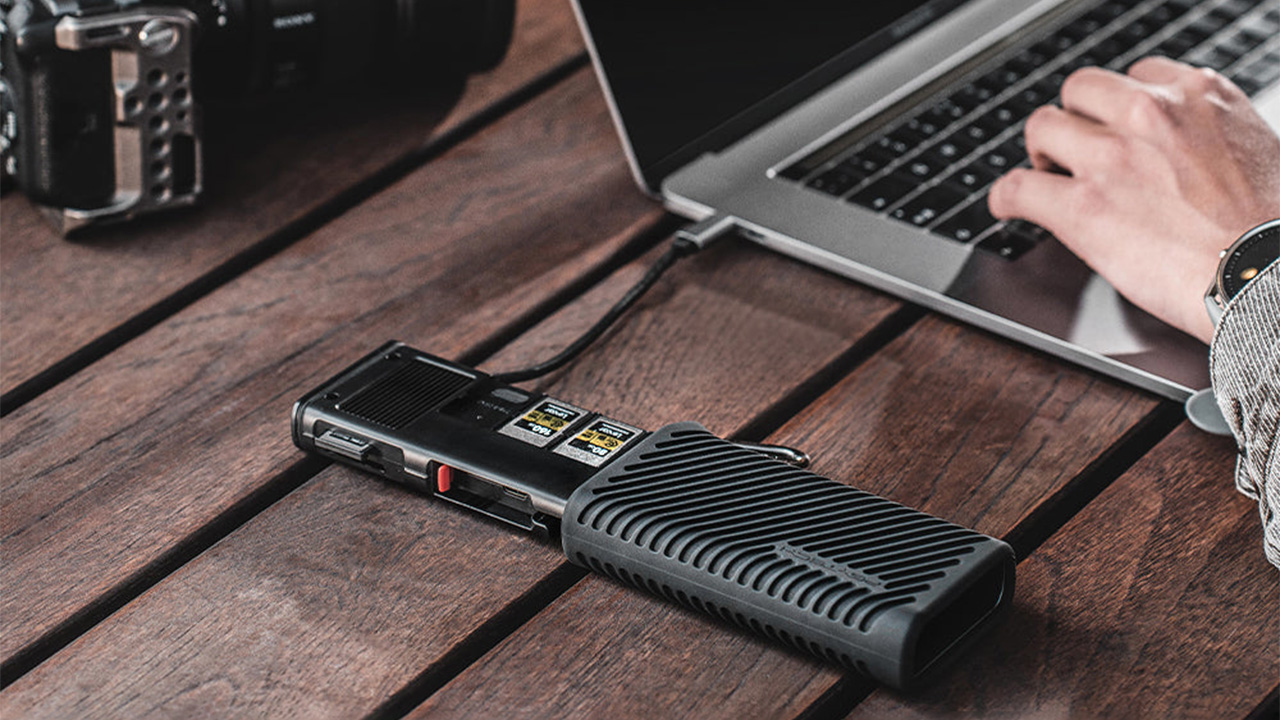 PGYTECH CreateMate CFexpress Type A/SD Card Reader Case