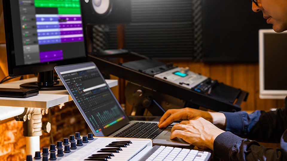 RAM recommendation when working with hundreds of tracks 