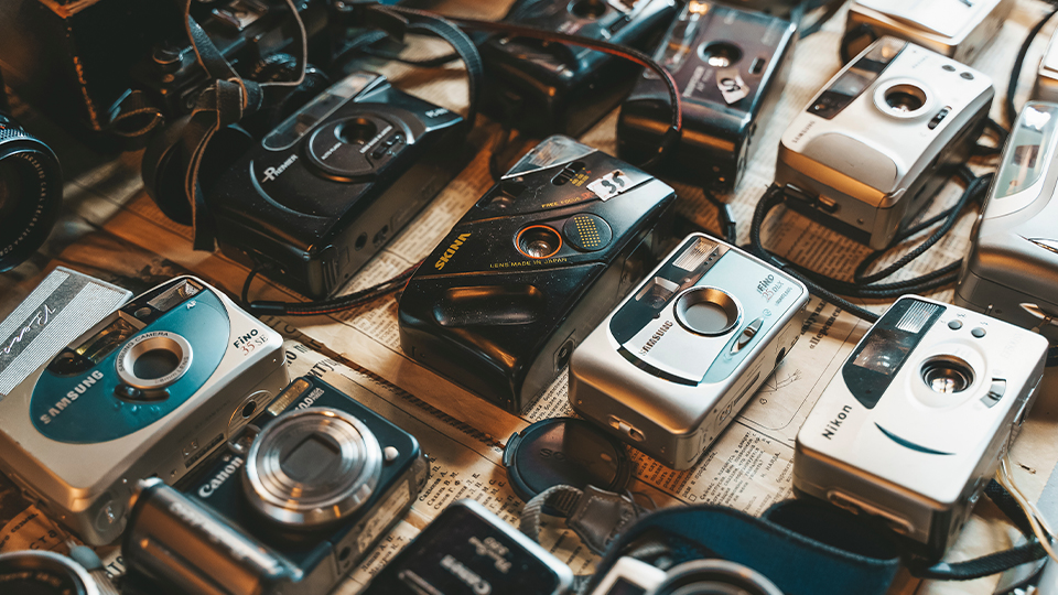 Retro Digital Used Cameras and Lenses