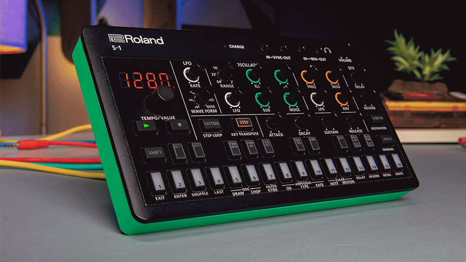 Roland AIRA Compact S-1 Tweak Synth Polyphonic Synthesizer