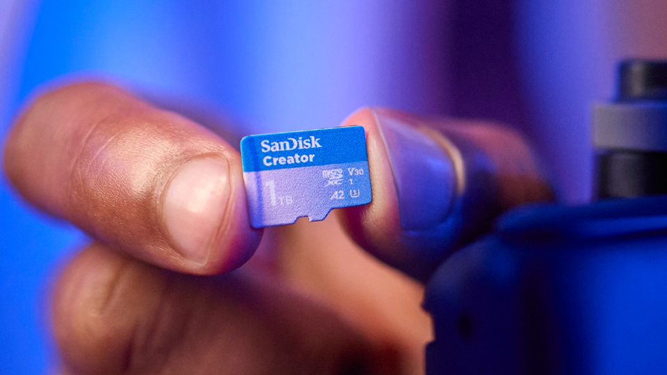 SanDisk 1TB Creator Series UHS I microSDXC Memory Card with SD Adapter