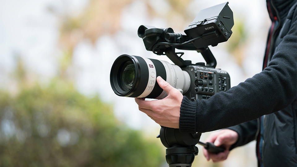Sony FE 50 150mm f-2 GM Lens in use