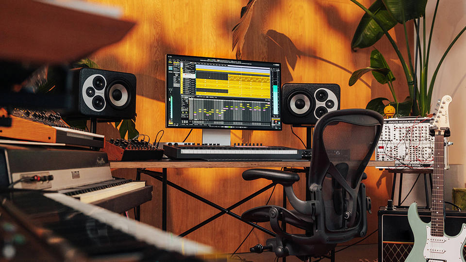 Steinberg Cubase Pro 15 Music and Audio Postproduction Software
