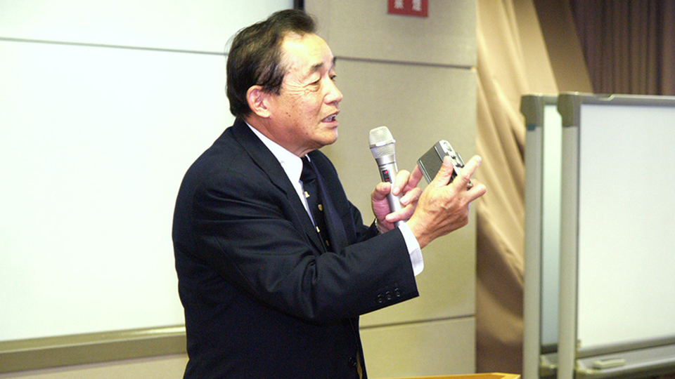 Yoshihisa Maitani Camera Designer for Olympus Pen Series
