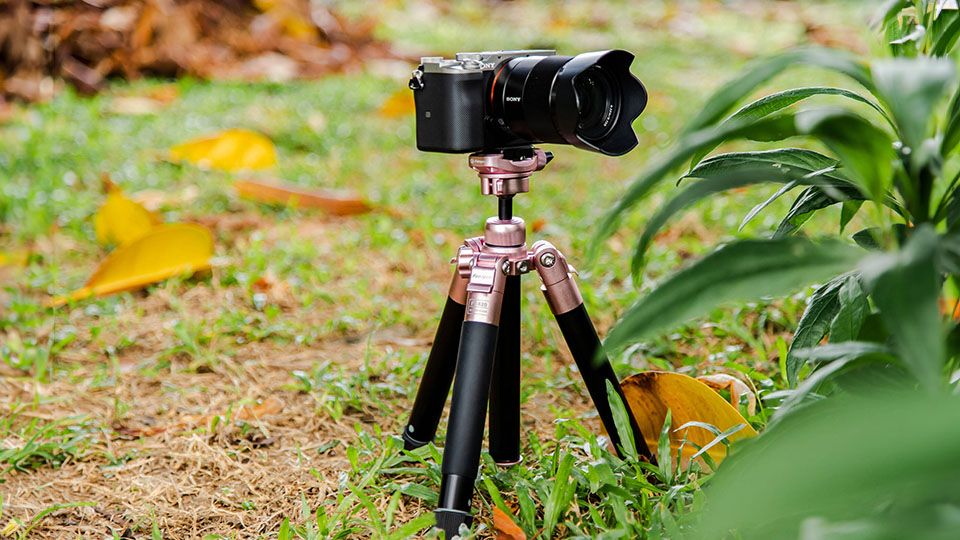 Fotopro FY-820 Free-1 Compact Aluminum Travel Tripod