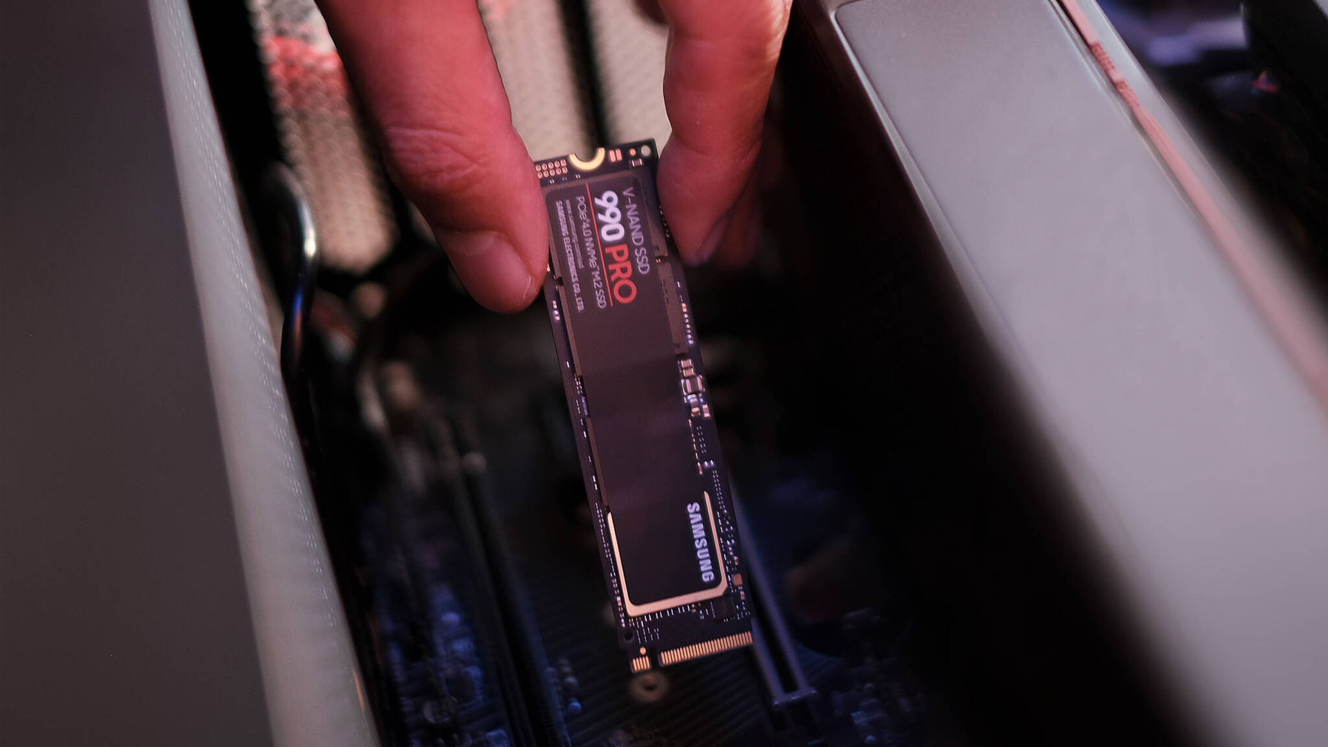 Samsung 2TB 990 PRO PCIe 4.0 x4 M.2 Internal SSD