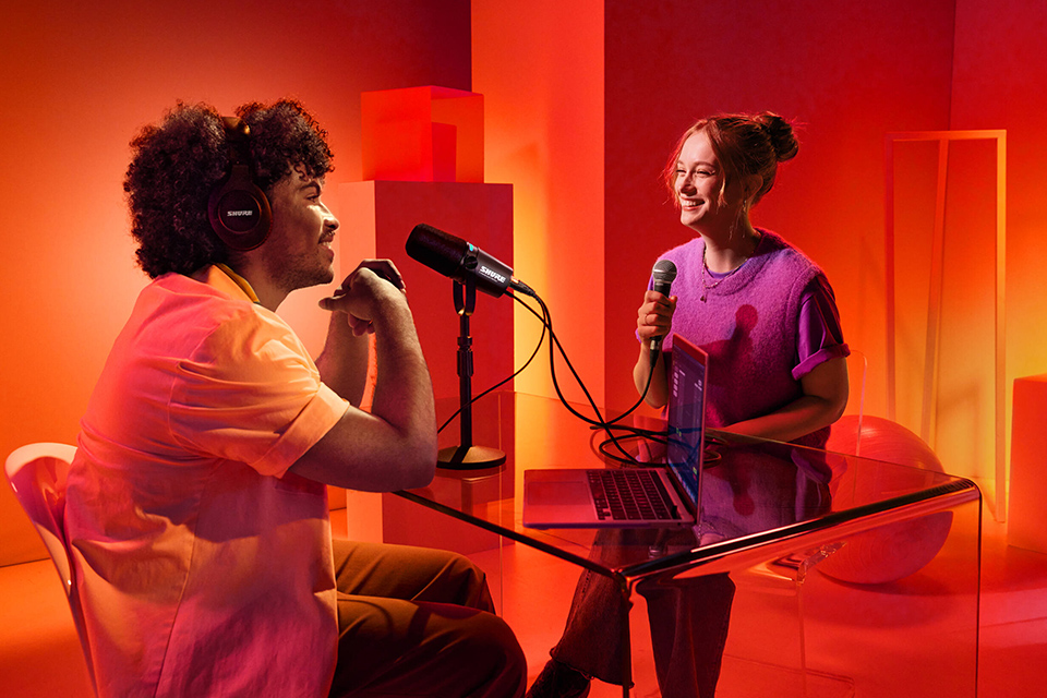 Shure MV7i Smart Microphone + Interface