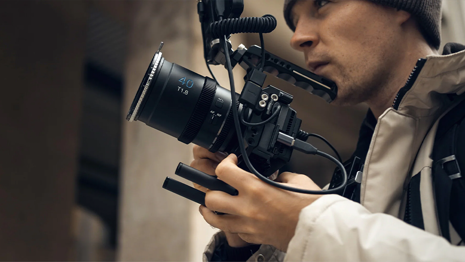 SIRUI 40mm 1.33X Anamorphic Lens