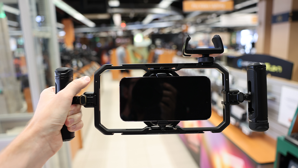 SmallRig All-in-One Thermal Live Streaming & Filming Handheld Phone Cage Kit
