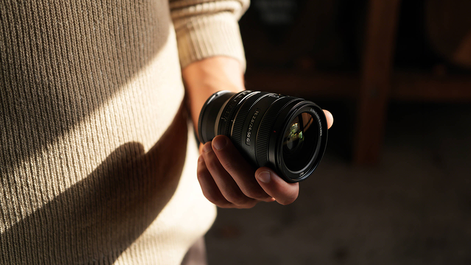 Sony FE 24-50mm f/2.8 G Lens