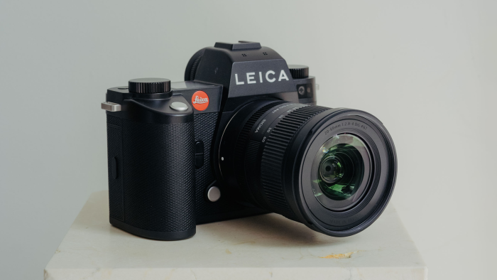 Sigma 20-60mm f/2.8-4 lens on display