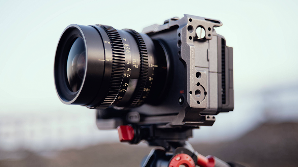 Thypoch Simera-C 21mm T1.5 Cine Lens