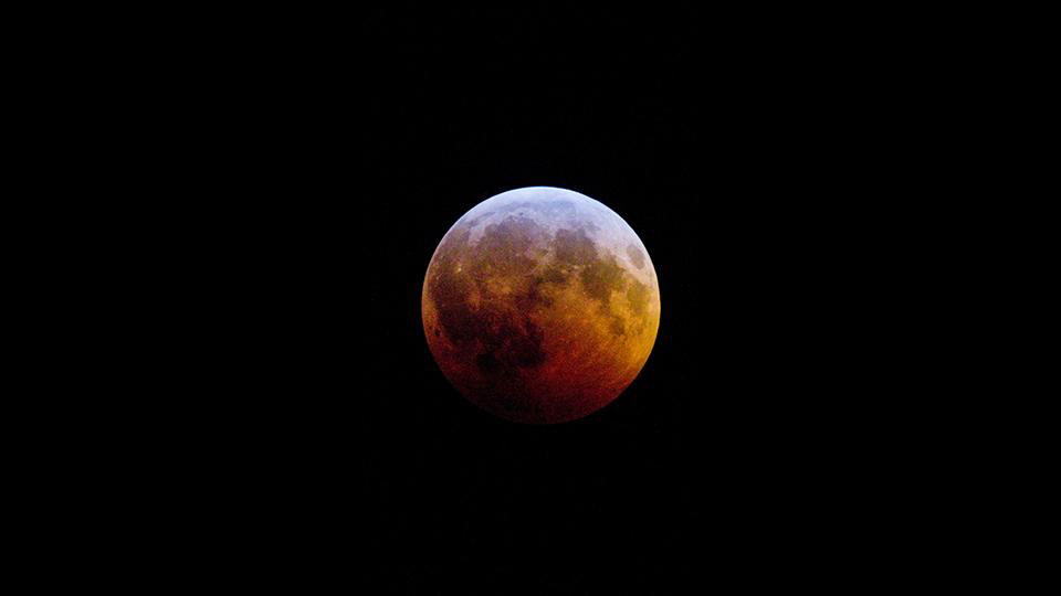 Tips for Photographing a Lunar Eclipse