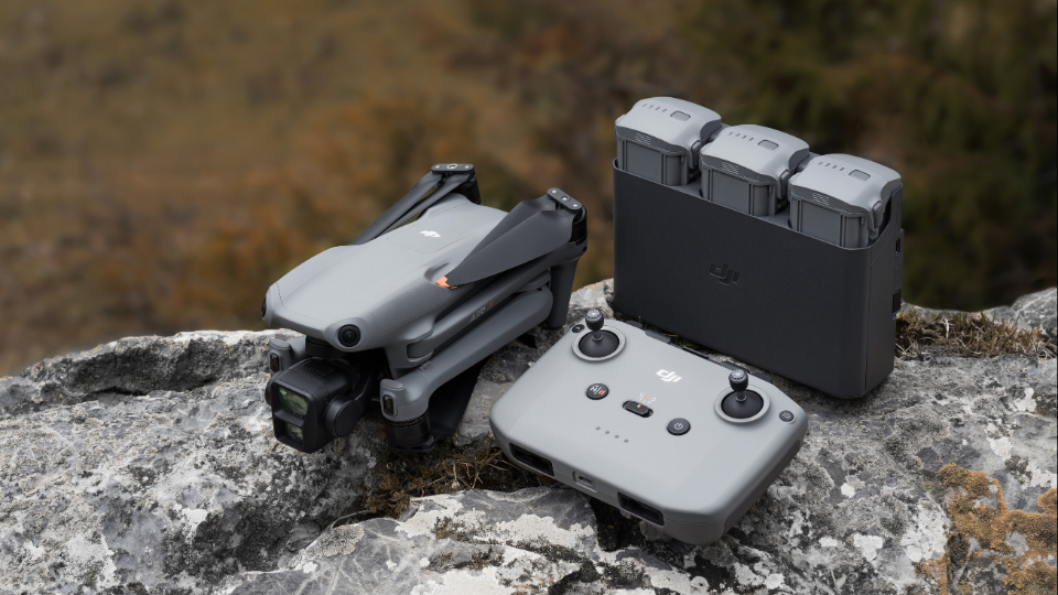 DJI Mavic 3 with Battery Charging Hub