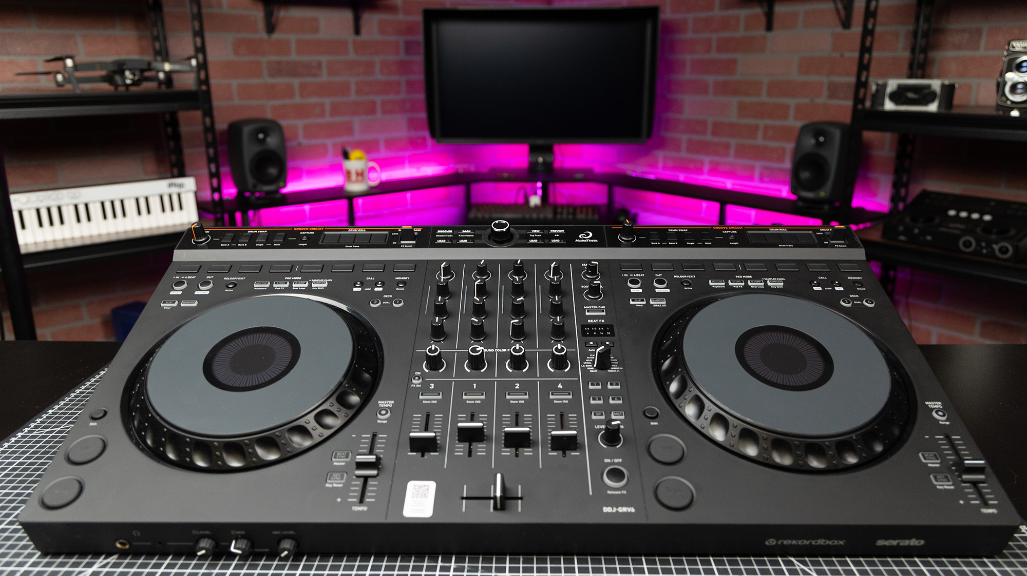 AlphaTheta DDJ-GRV6