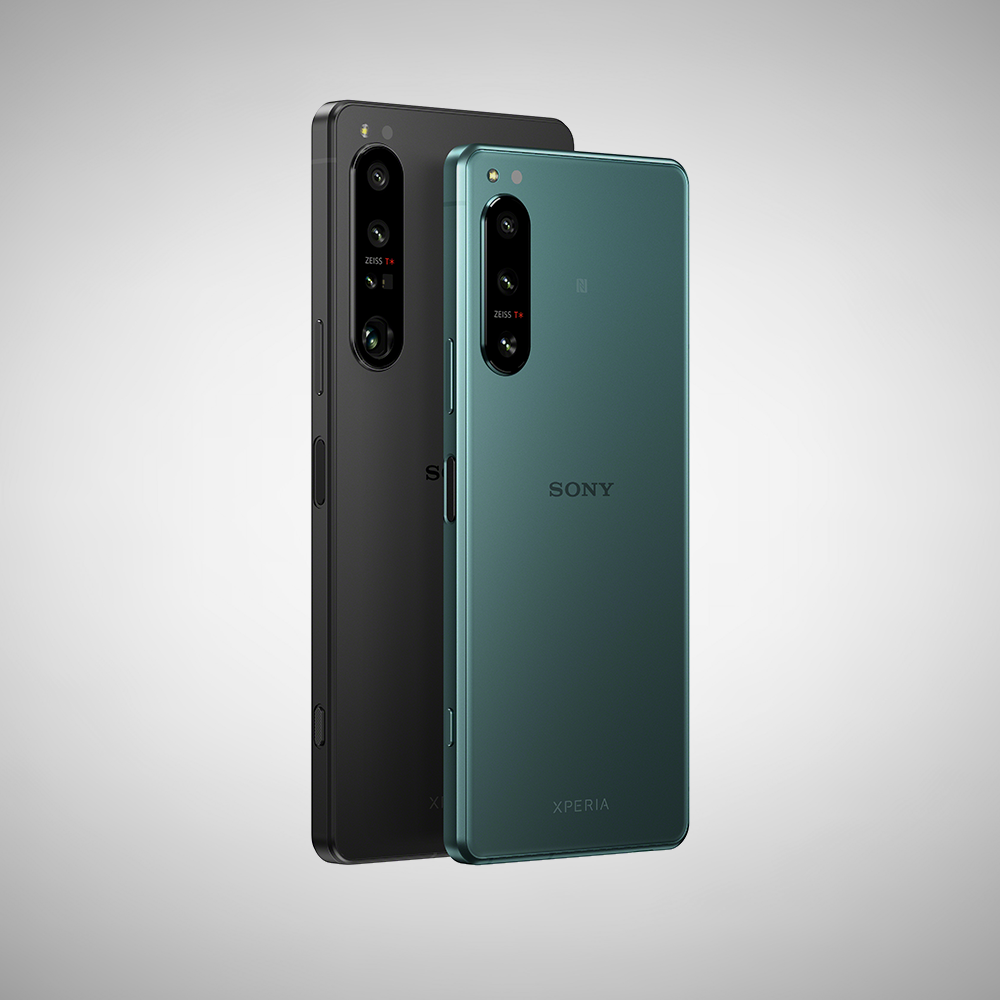 The Sony Xperia 5 IV Smartphone's screen is 50% brighter than its predecessor's.
