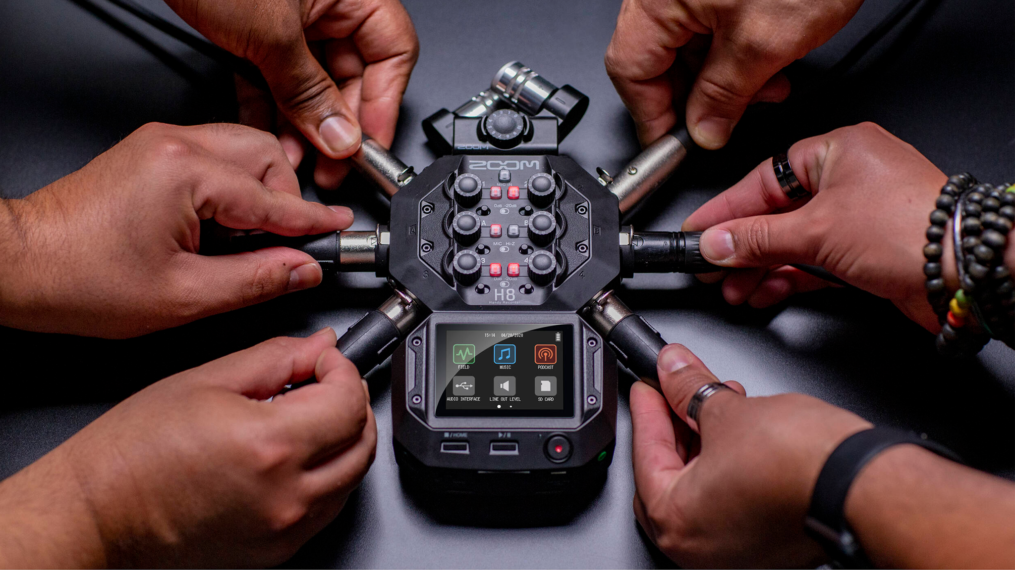 Zoom H8 8-Input / 12-Track Portable Handy Recorder